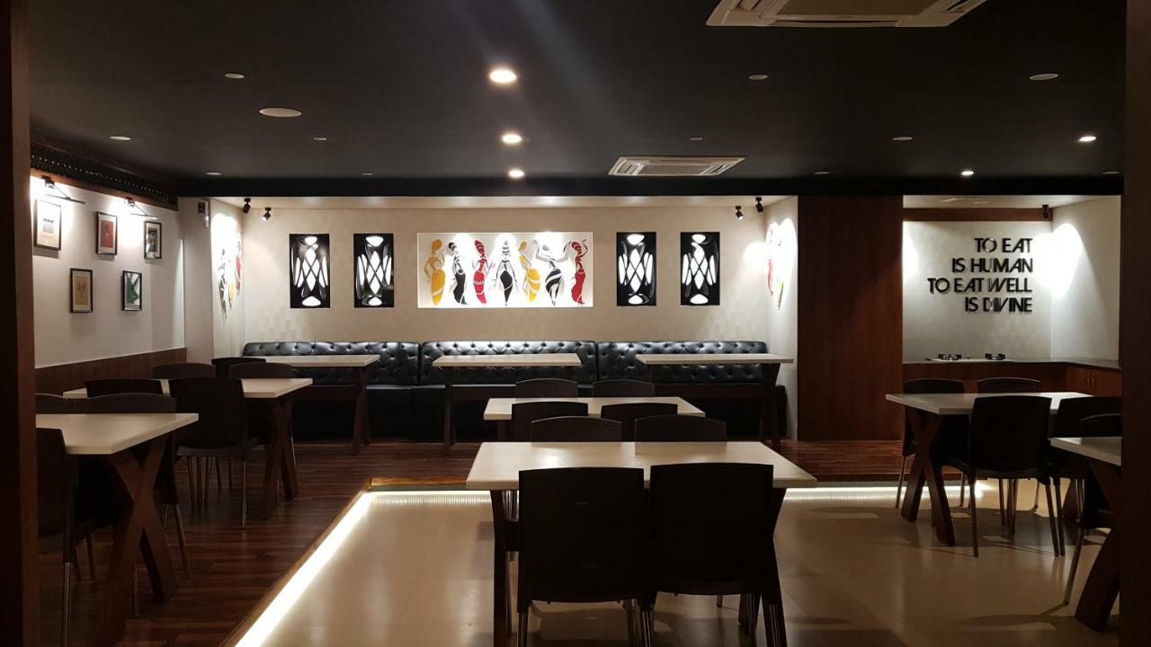 宁静马尼帕尔酒店 外观 照片
